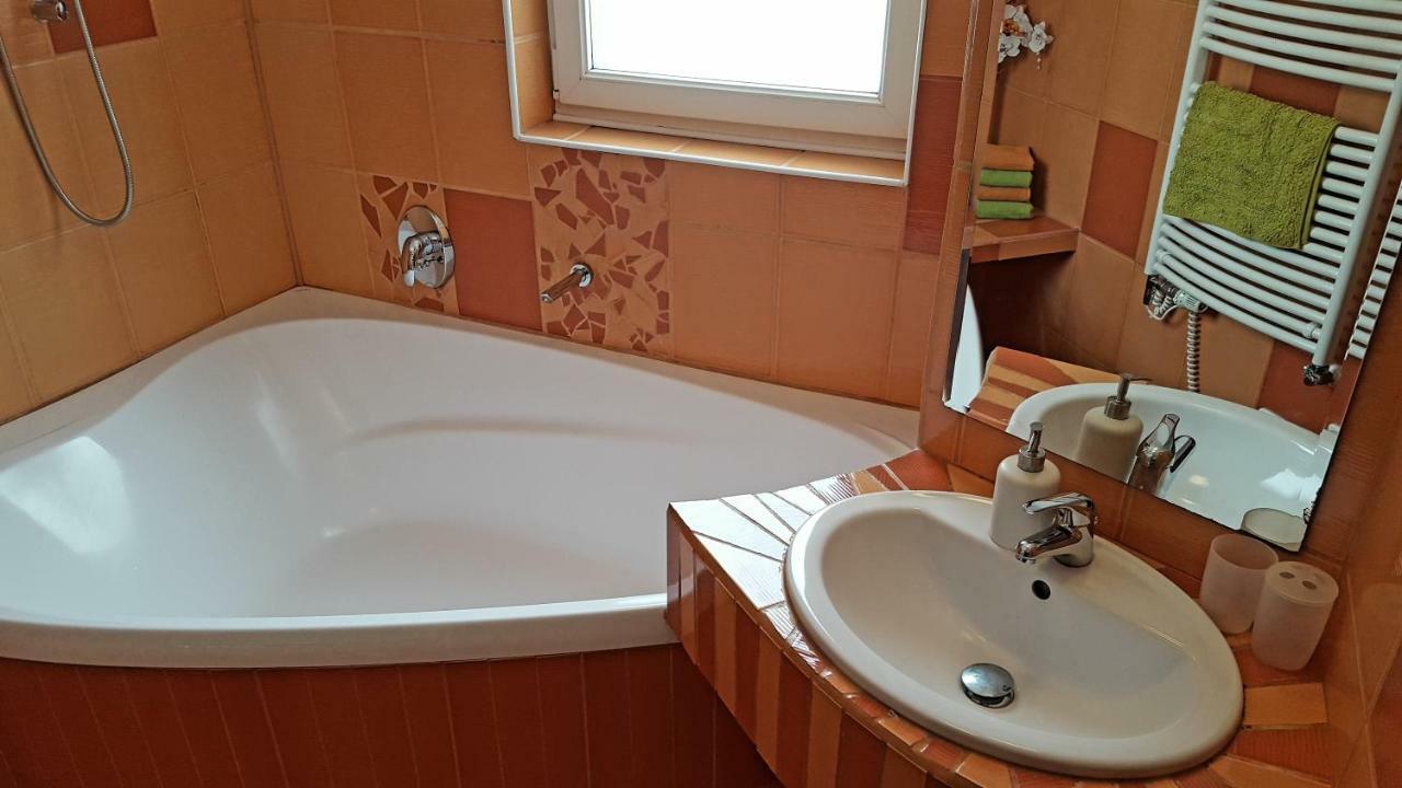 Apartmany Lipno-1 Lipno nad Vltavou Zewnętrze zdjęcie